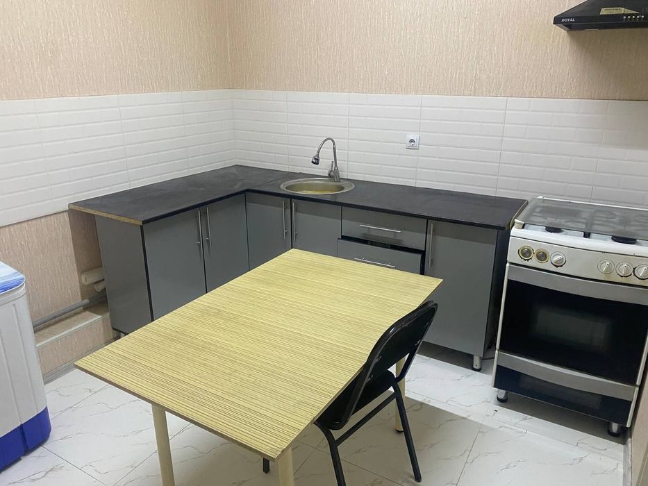 Полуподвальное помещение 76м², "ПАРТСЬЕЗД"  без риэлтора