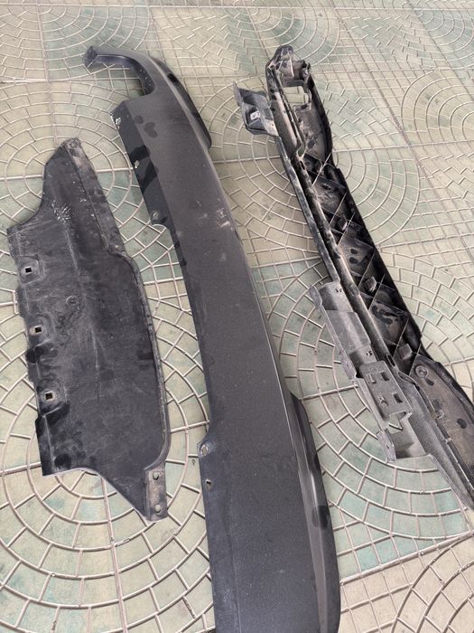 Заден дифузьор броня bmw f10 комплект бмв 5 ф10 2012