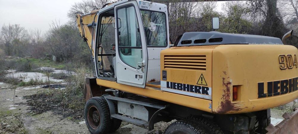 Продаваме Колесен Багер LIEBHERR Модел А904С
