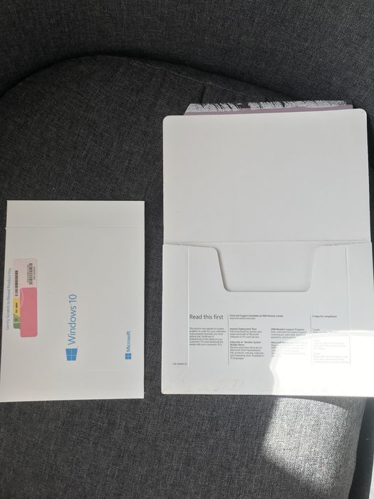 Оригинален лицензен диск Windows 10 Pro 64bit