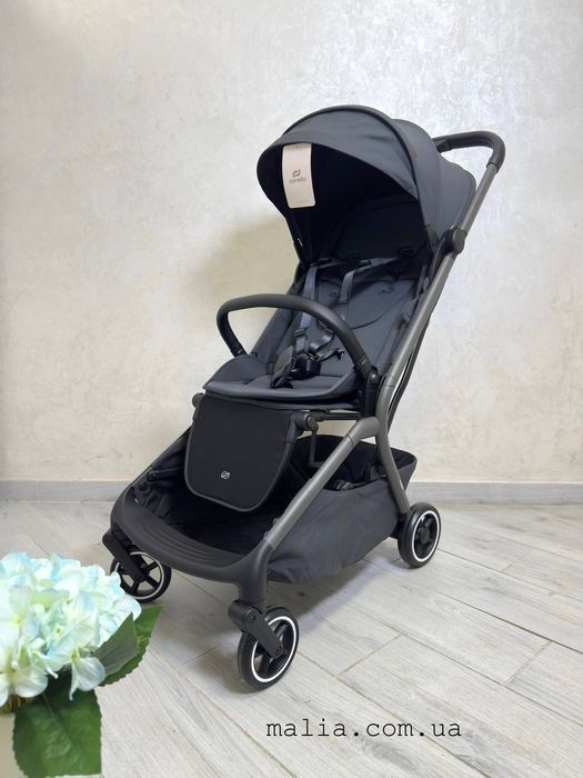 Продам коляску 2 в 1 Carrello Magia
