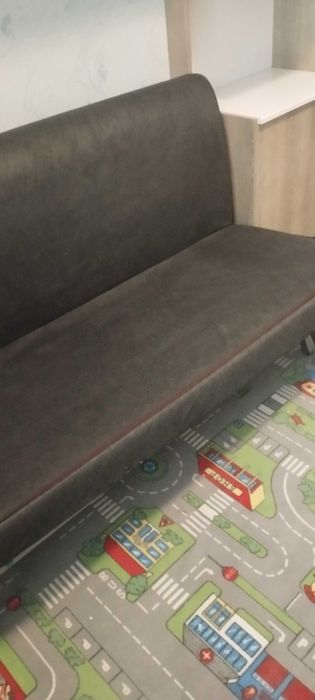 Продавам разтегателен диван