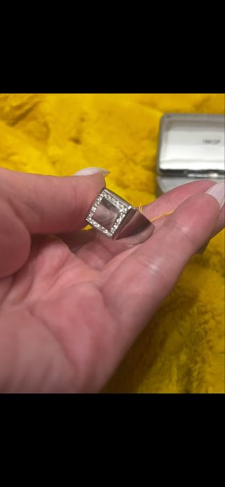 Мужская печатка с фианитами