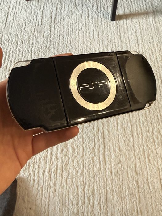 Продам psp 2000