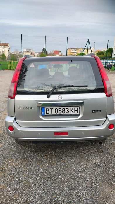 Продавам Nissan Xtrail 2.5 бензин