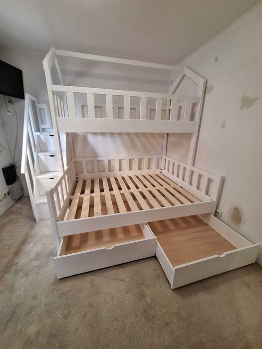 TRANSPORT GRATUIT.Pat etajat tip casuta.Cod 3529