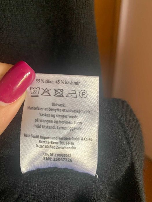 Черен пуловер тип поло Royal Class, размер L, кашмир и коприна