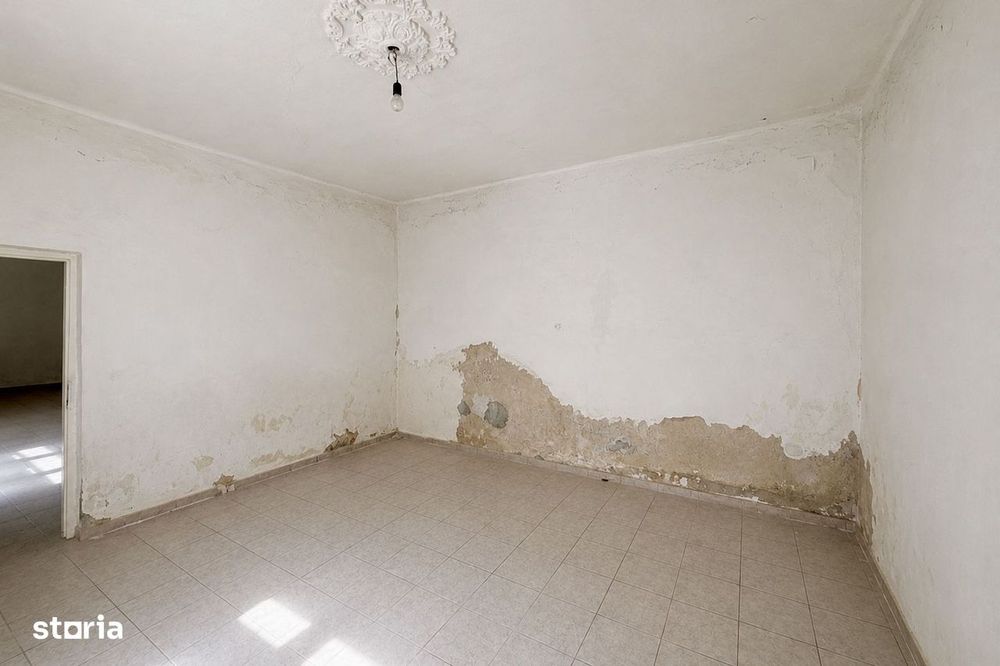 Casă din cărămidă, 6 camere, zona Pârneava, str. Eftimie Murgu