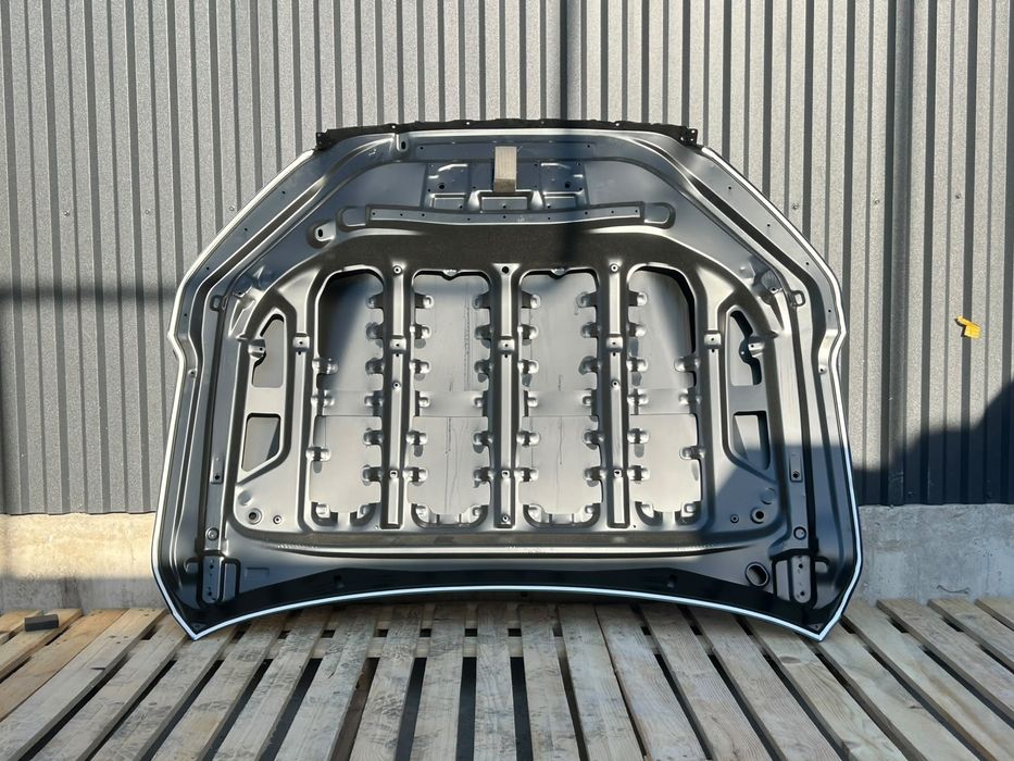 Капот Toyota Hilux Travo