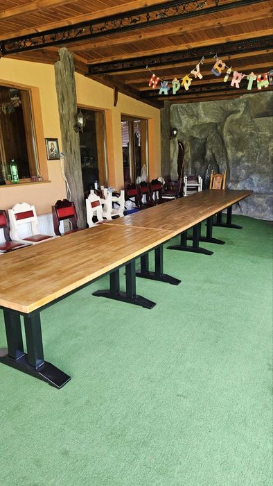 Трапезни маса от масив