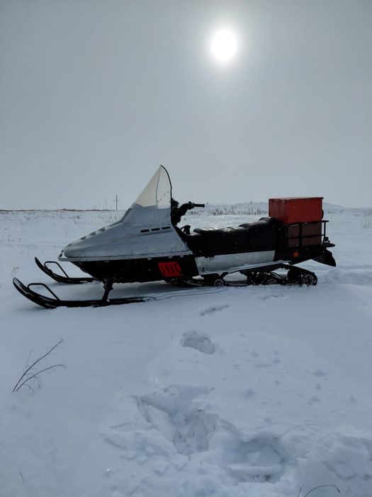 Продам снегоход Рысь