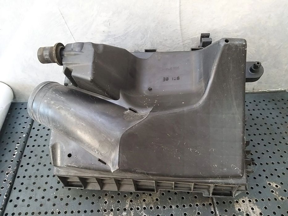 Carcasa filtru aer 1.9 mjt fiat croma 194 13271393