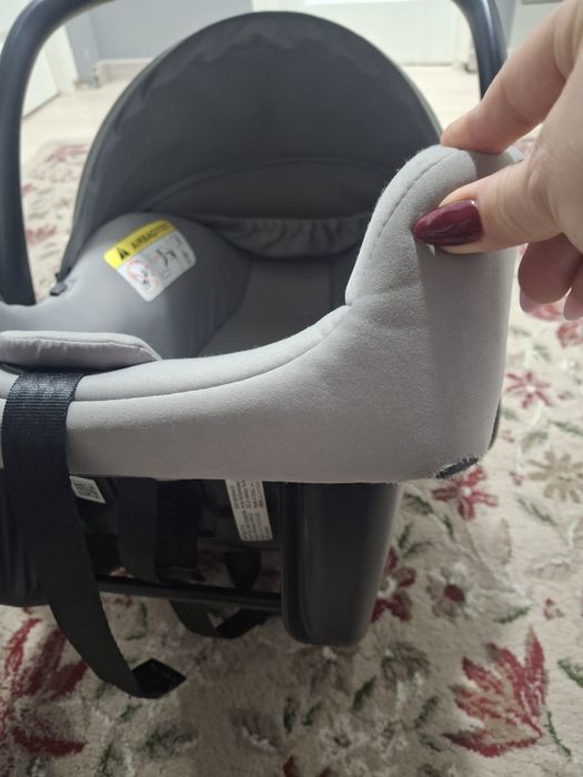 Scoica bebeluși are doua defecte se vad in doua poze și trebuie spălat