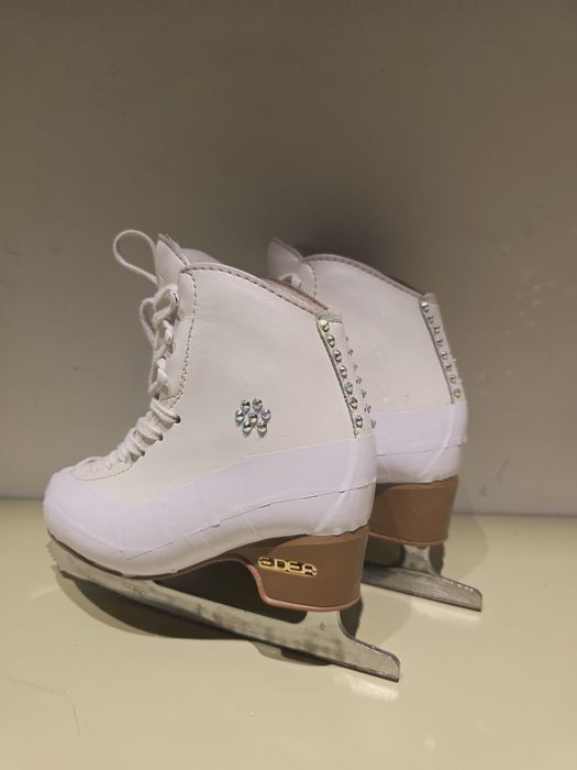 Фигурные коньки Edea