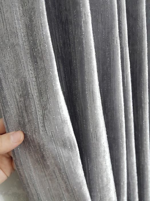 Parda sotaman zal uchun deraza va eshikga