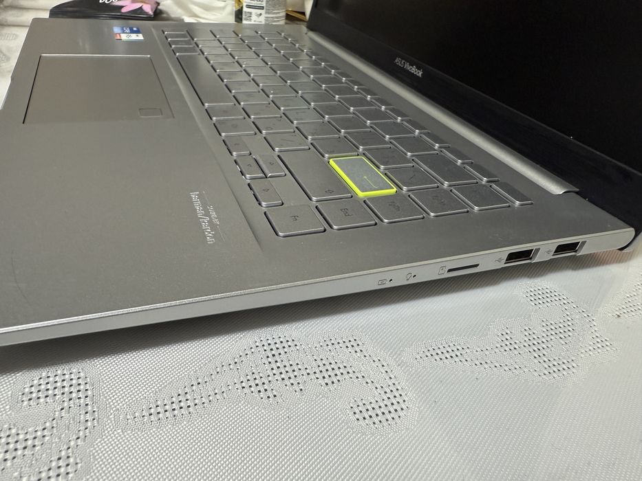 Ноутбук Asus VivoBook