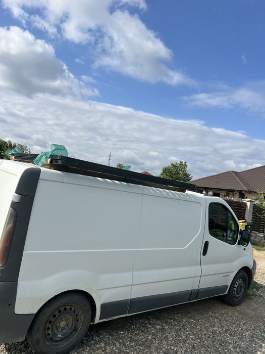 Vand vam   1.9  2006 renault trafic volan dreapta