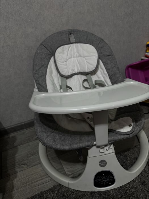 Продам шезлонг .