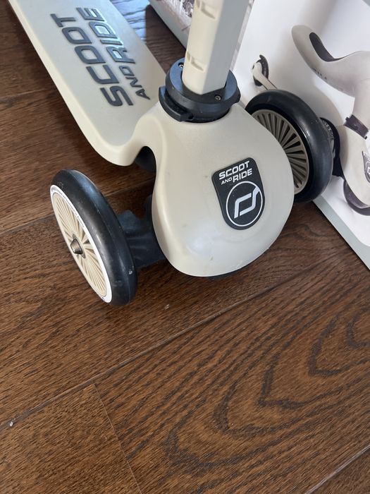 Trotineta ca noua Scoot and ride