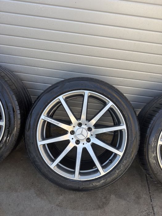 Продавам комплект джанти с гуми. Mercedes OEM AMG 5x112 19