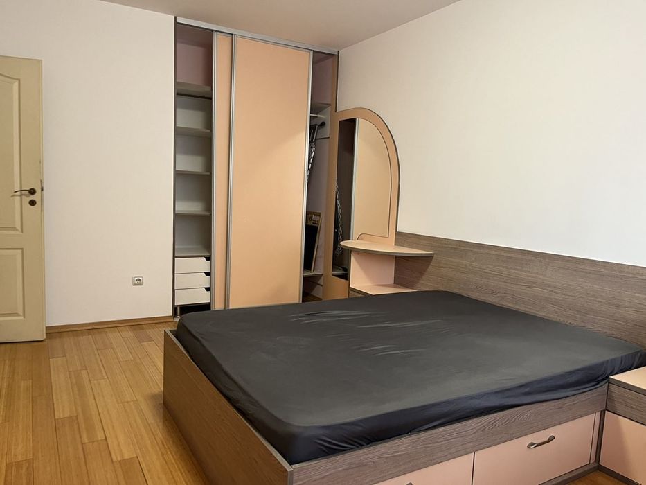 3-стаен в София-Младост 2 площ 110 цена 1000