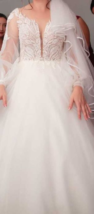Vand rochie mireasa M