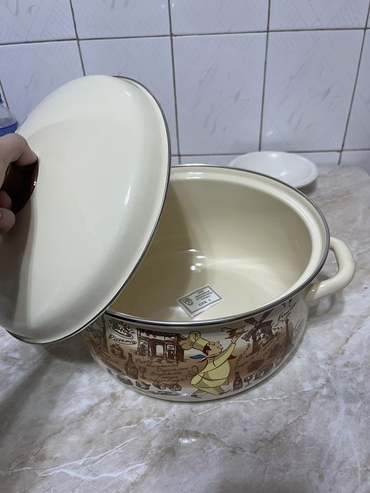 Кастрюля новая Российская