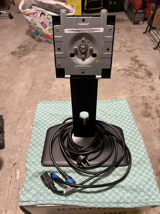 Монитор Dell 22 inc