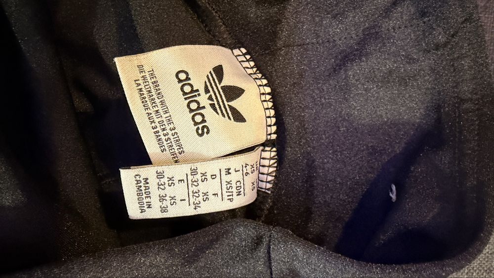 Pantaloni / Colanti Adidas , marimea S