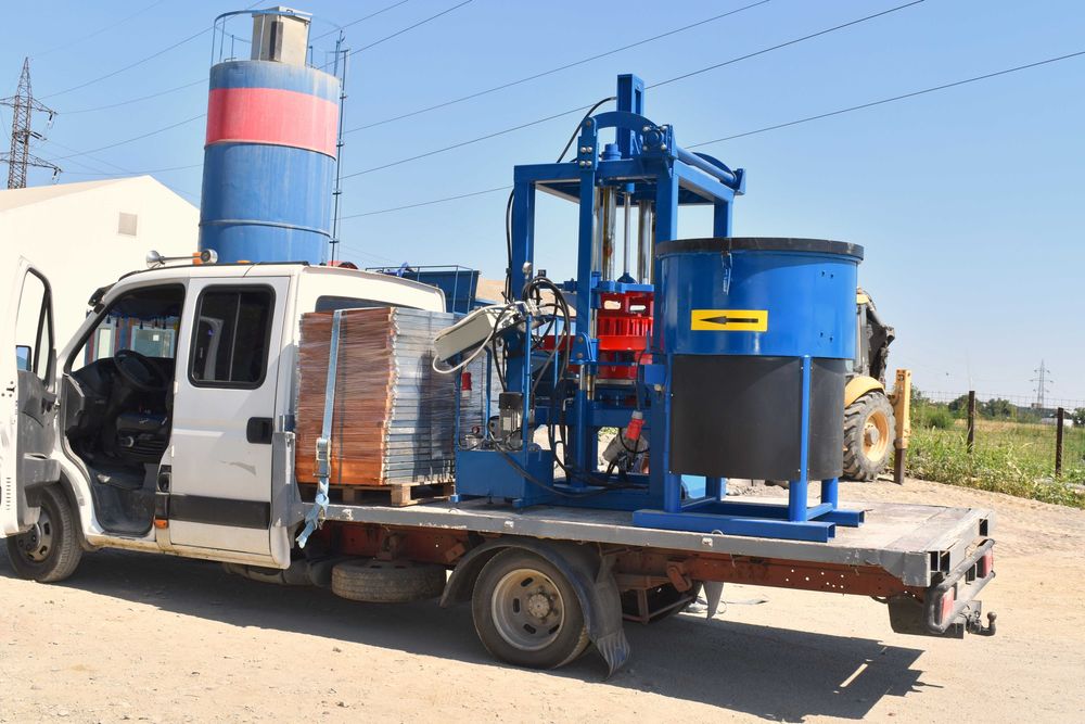 Promotie linie de productie pavaj, borduri, presa pavele, malaxor beton