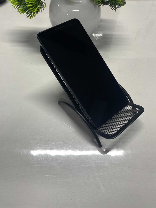 Смартфон TCL 501