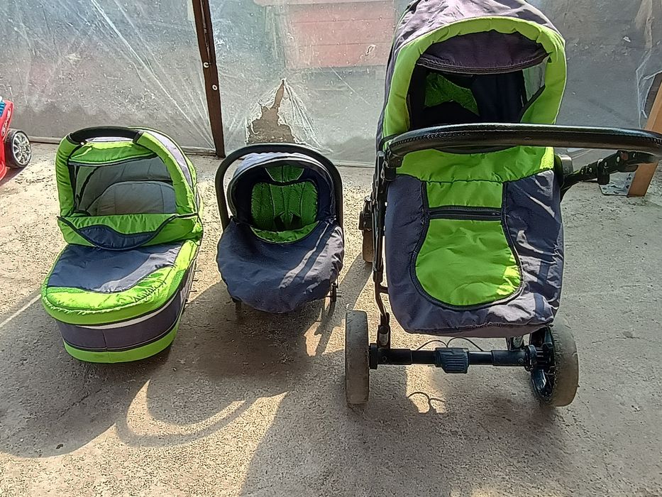 De vanzare Carucior 3in 1