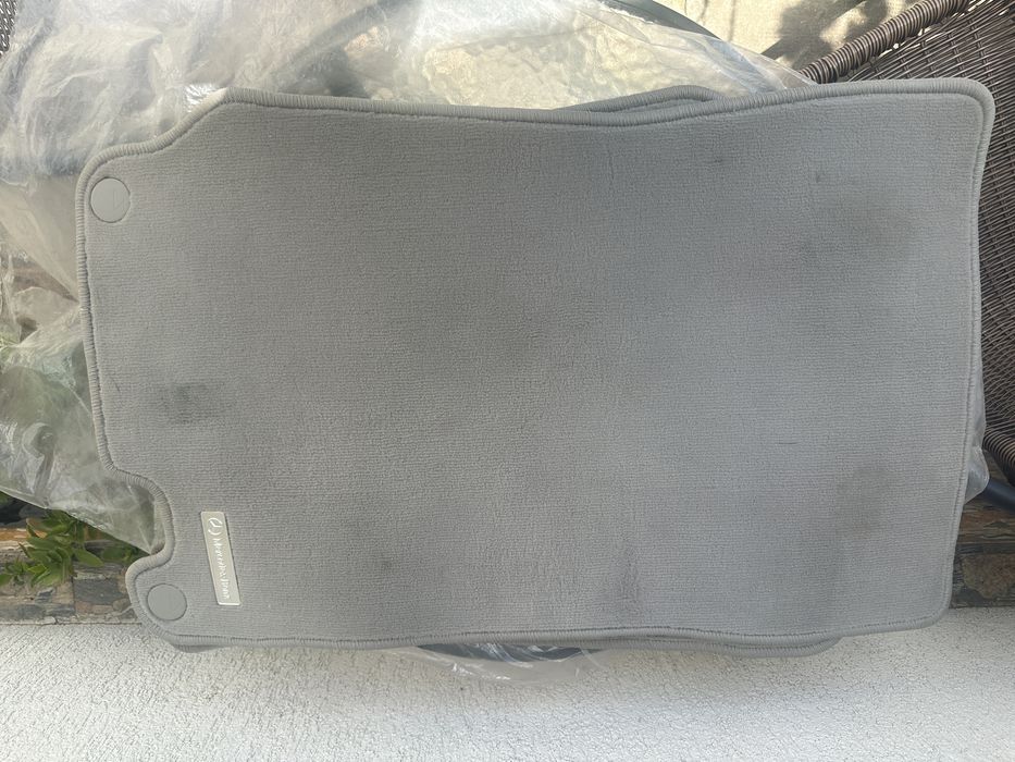 Presuri / Covorase mocheta Mercedes CLK A209 gri originale