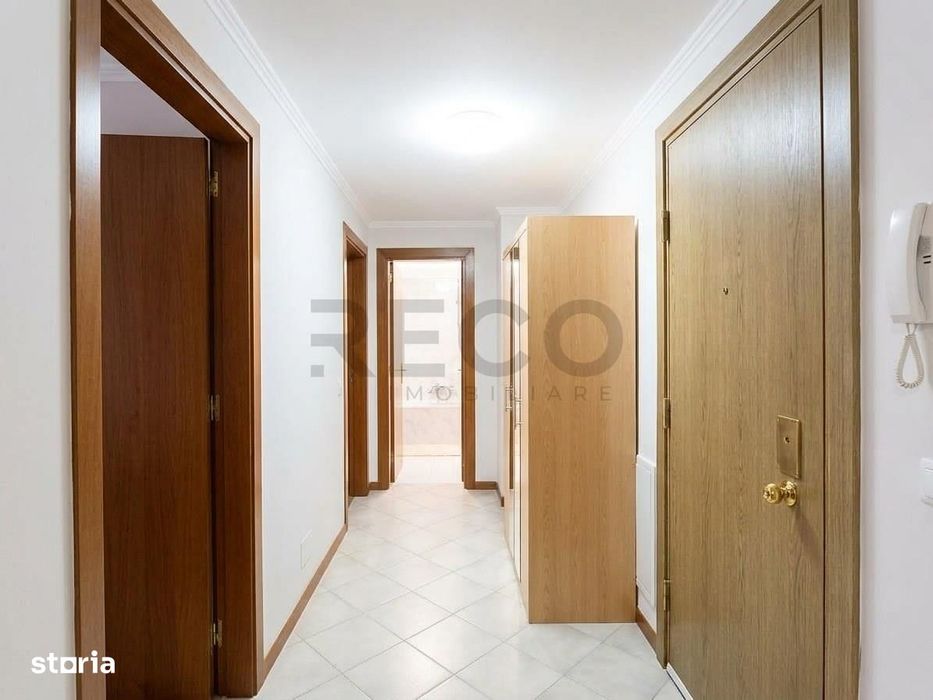 RECO Apartament cu 2 camere decomandat Nelocuit. Zona centrala etaj 23