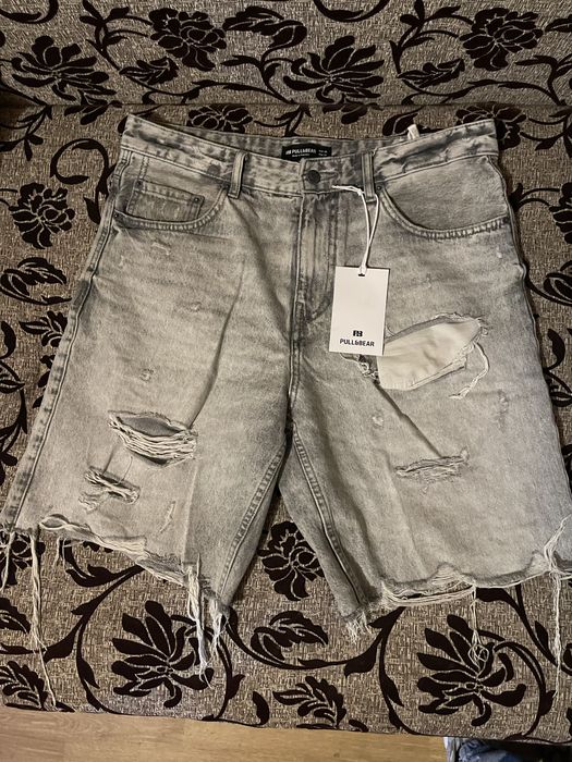 Blugi scurti poll & bear