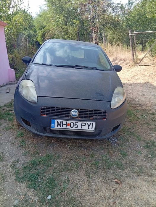 Vând fiat grande punto