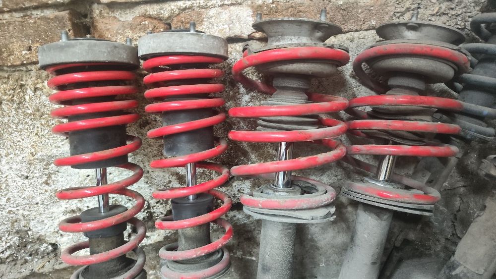 Амортисьори за БМВ е60 с черни прожини