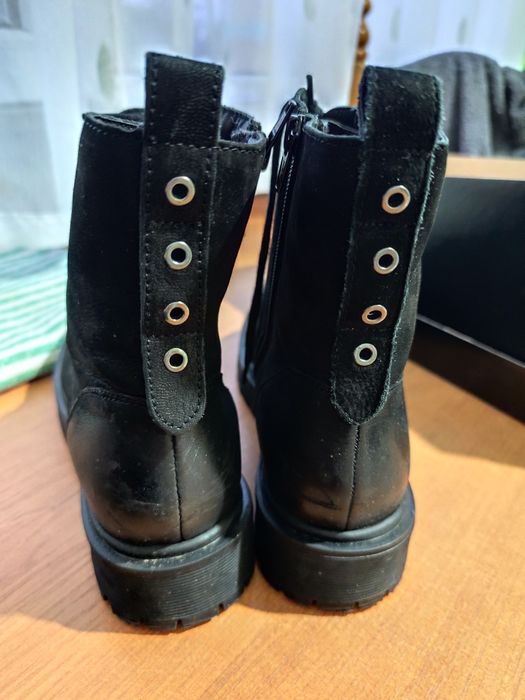 Дамски боти на Lasocki естествена кожа