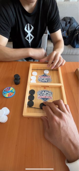 Ойыншықтар сатылады