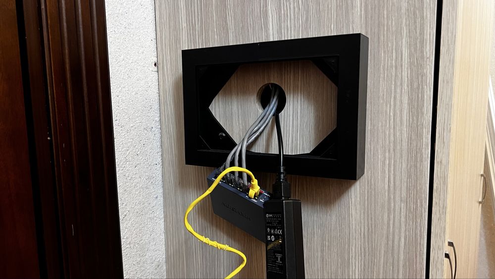 Под Hikvision домофон продам шкатулку