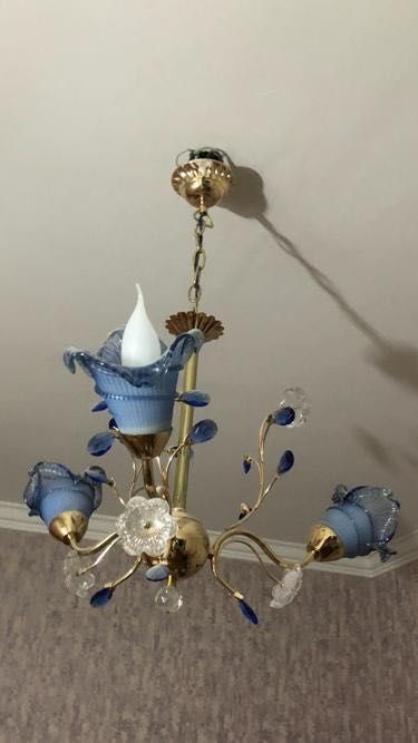 Люстра,тумба под телевизор