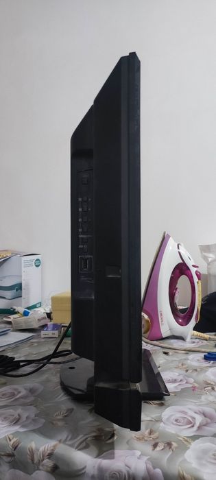 Телевизор сотилади TOSHIBA