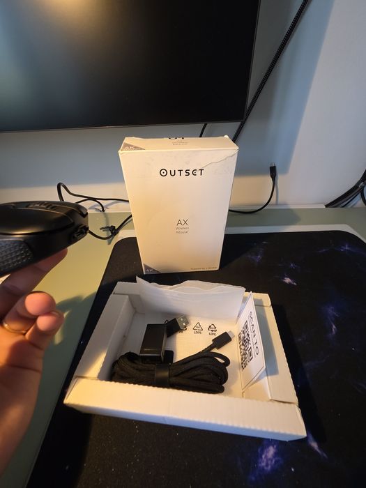 Vaxee Outset AX Wireless 4K – Mouse Gaming Ergonomic Negru, Stare Impecabilă