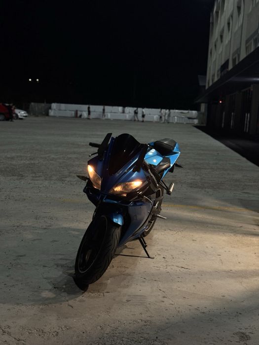 Yamaha YZF R125 2010