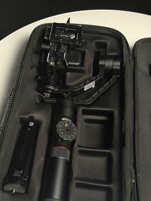 Продам стабилизатор Zhiyun crane 2