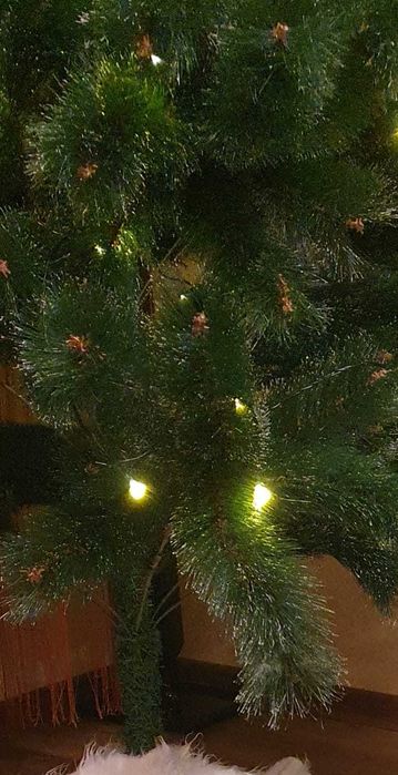 Продам искусственную елке