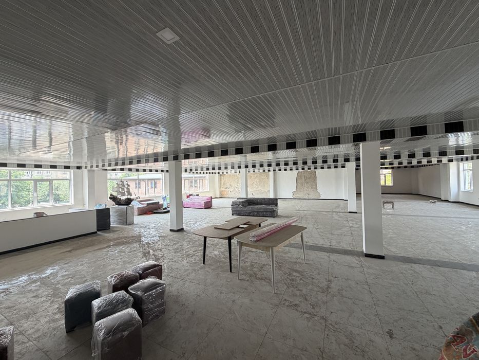Продается нежилое помещение 1000 м² в Алмалыке — Отличная локация!