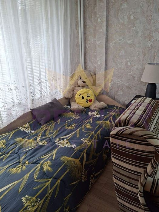 Дава се под наем Двустаен апартамент в Варна, Цветен квартал - 79 кв.м за 600 € - Снимка #8