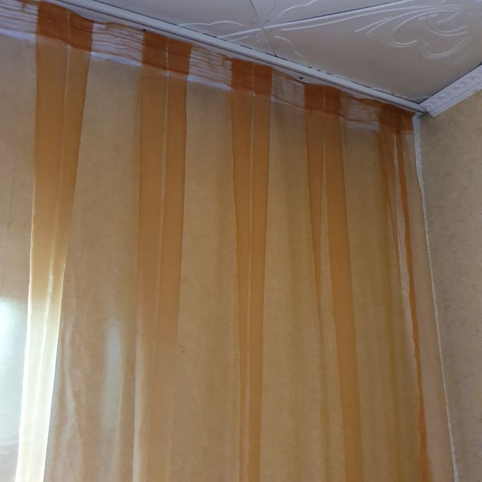 Продам тюль-органза,ярко оранжевого цвета.