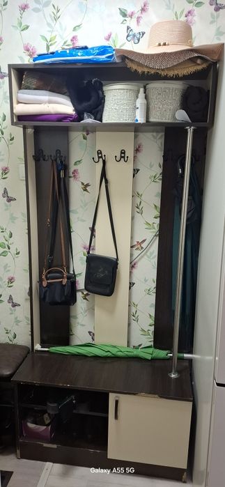 Продам прихожую шкаф